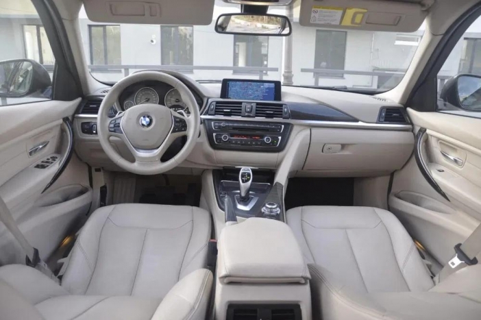 BMW 320D - Sport Plus Automat - 2