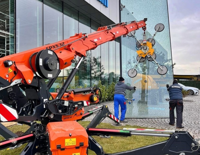 Închiriere macara spider București - 1